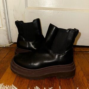 🔥MOVE OUT SALE🔥 urban outfitters black platform boots | EVERYTHING MUST GO